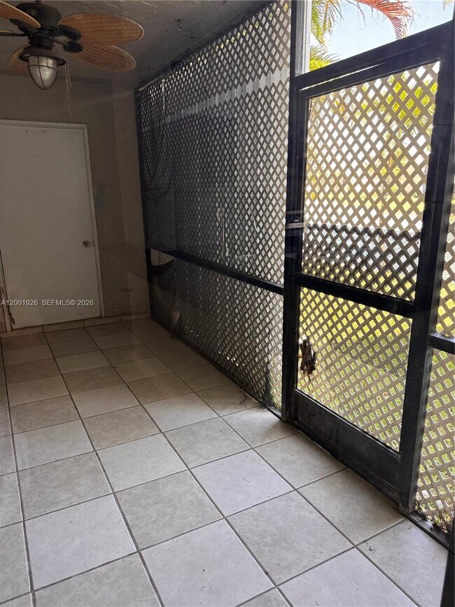 Building Photo - 910 Constitution Dr