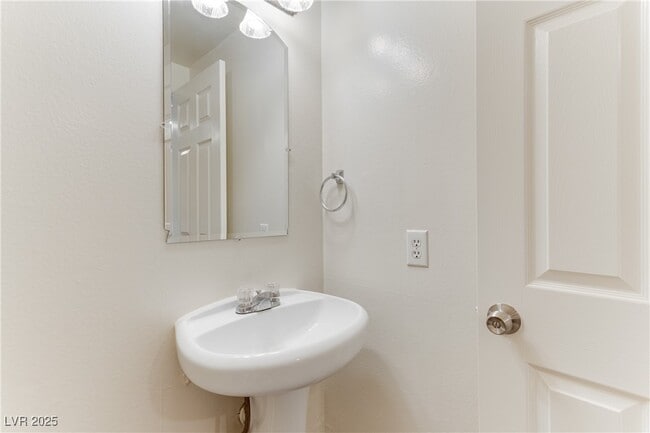 Building Photo - 313 Tuscany Ct
