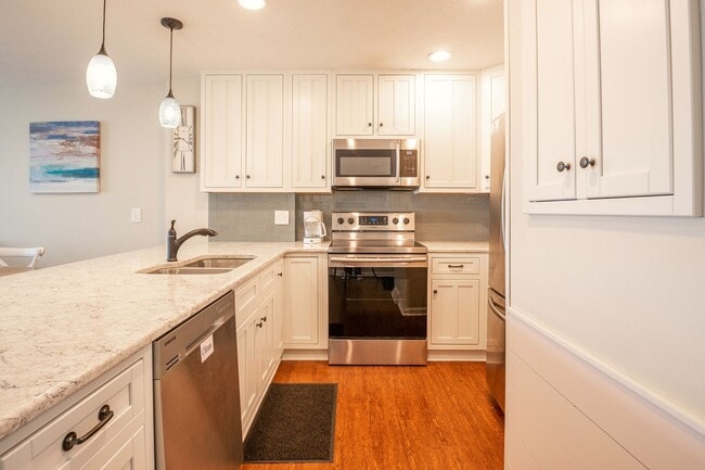 Building Photo - OCEANFRONT OFF-SEASON MONTHLY RENTAL - OCT...