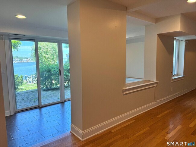 Building Photo - 776 Quinnipiac Ave
