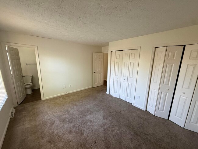 Building Photo - 909 Gregory Way