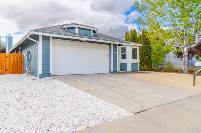 Building Photo - 1059 Chesterfield Ct