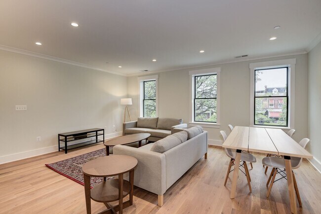 Building Photo - 4107 New Hampshire Ave NW