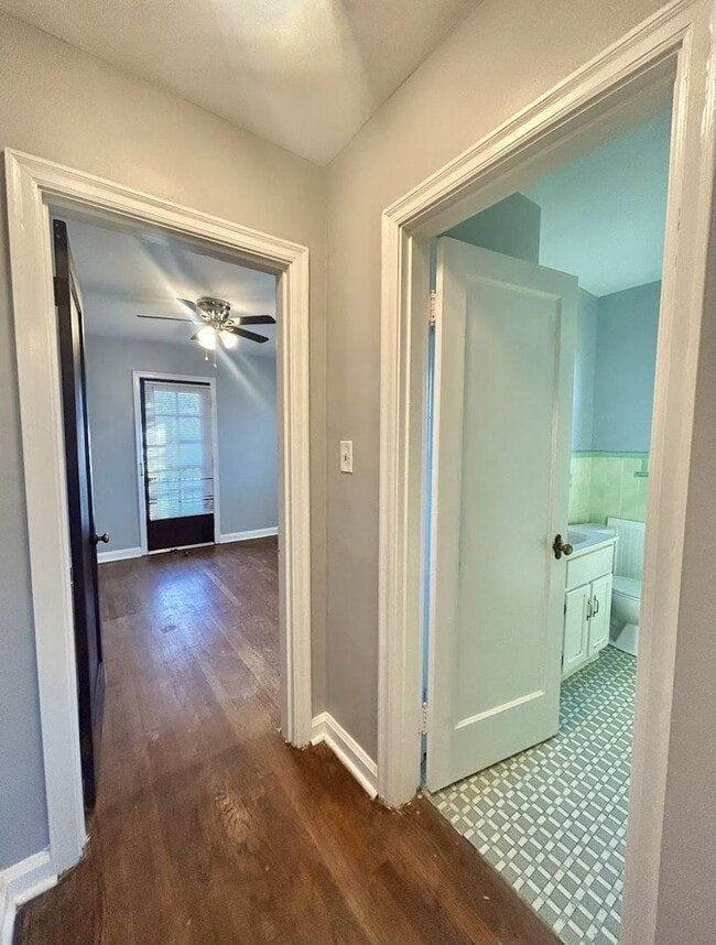 Building Photo - 3310 Stanhope Ave