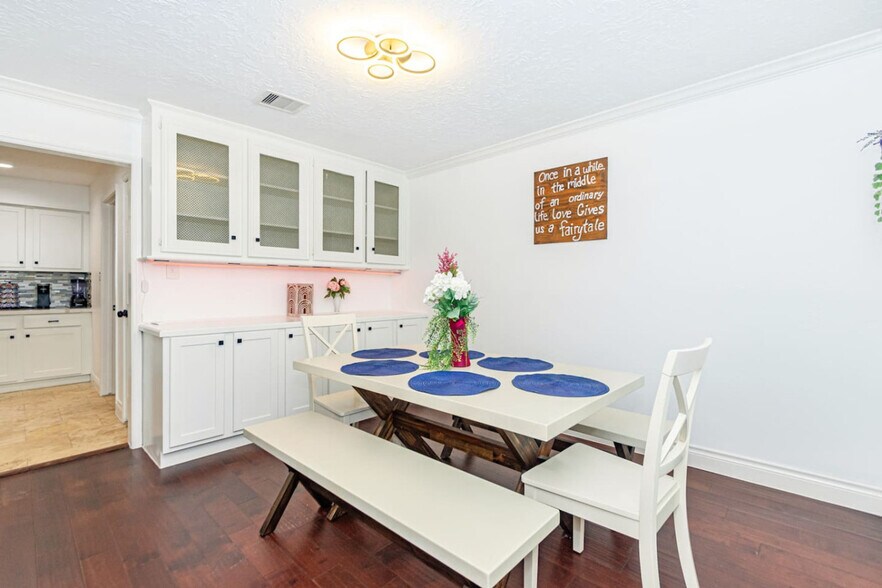 Building Photo - 1423 Sweet Grass Trail