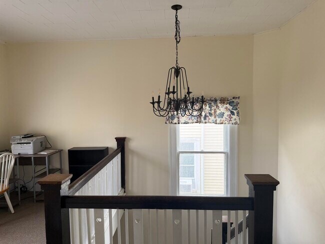 Building Photo - 72 Pawling Ave