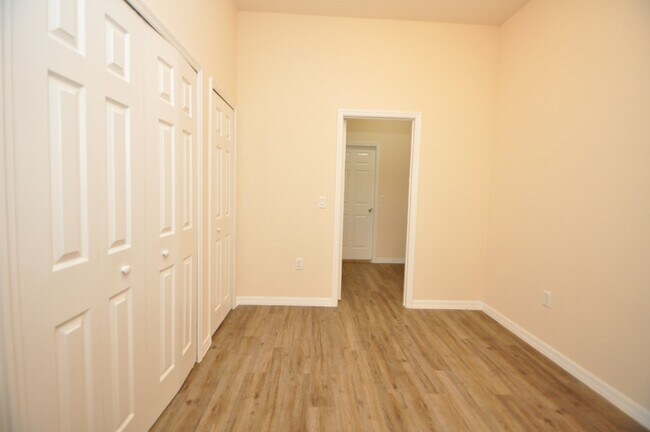 Building Photo - 2 STORY-3/3/1 DUPLEX