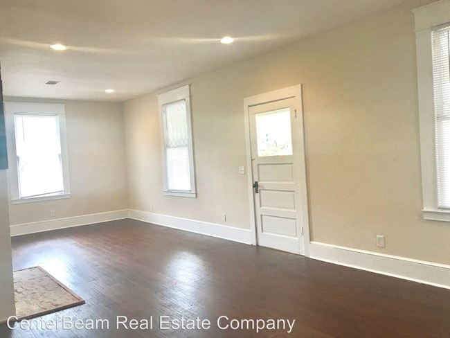 Building Photo - 2 br, 2 bath House - 40 E 3rd Street