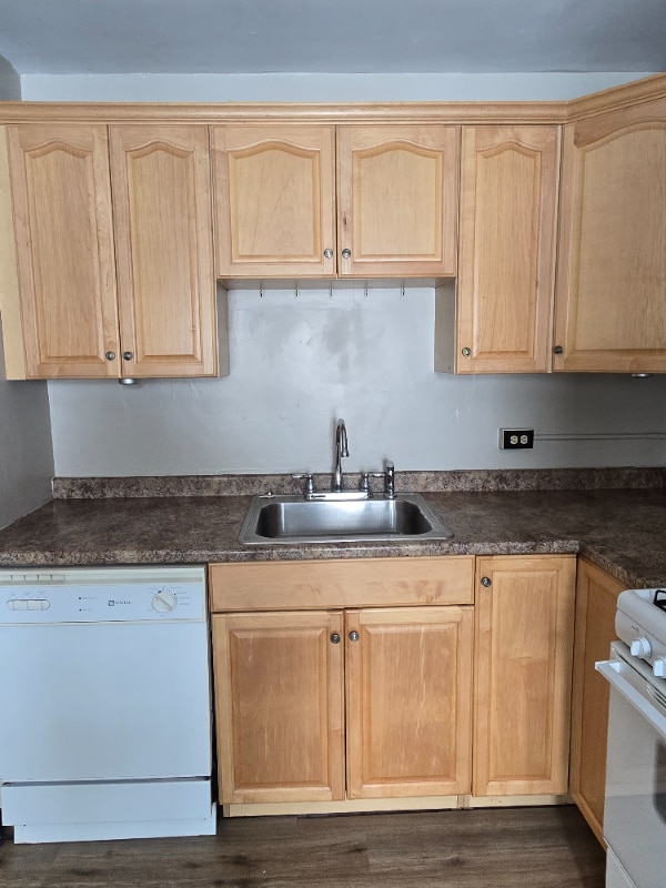 Building Photo - 1023 Rumsey Ave