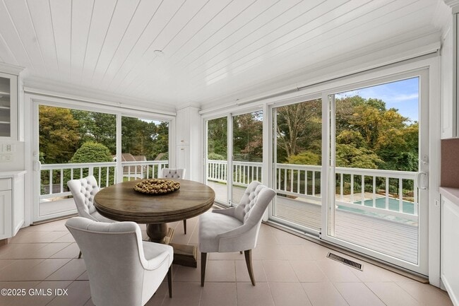 Building Photo - 21 Harkim Rd