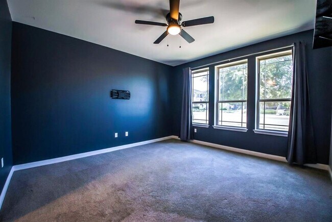 Building Photo - 8306 Mandela Bend