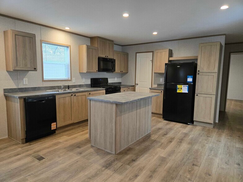 Building Photo - 3510 N 9th St