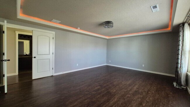 Building Photo - Come see this newly renovated home!