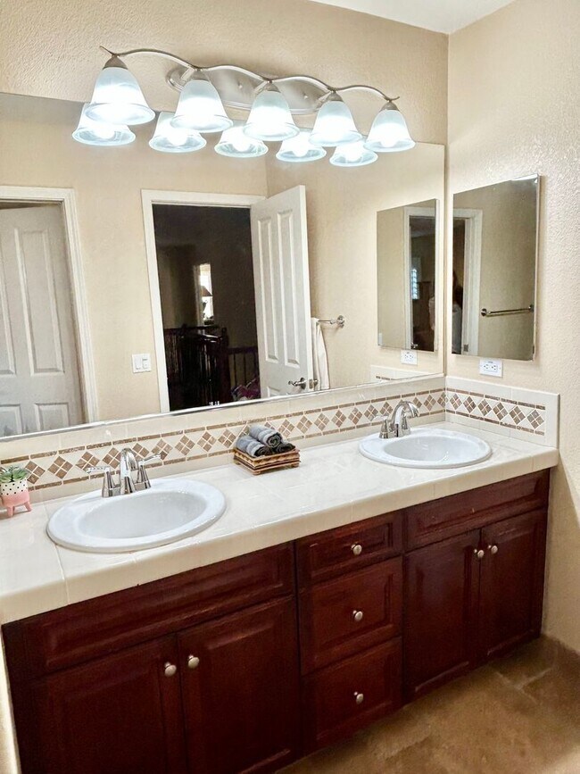 Building Photo - COMING SOON! Fair Oaks 4 Bedroom House for...