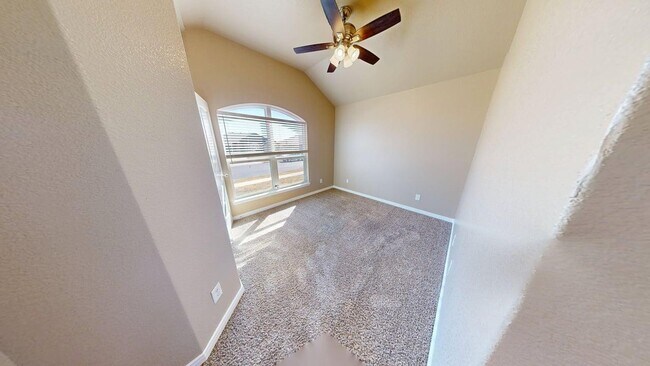 Building Photo - 307 Dober St