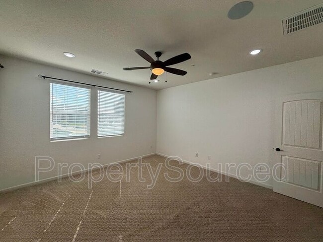 Building Photo - 1697 W Woodward Ave