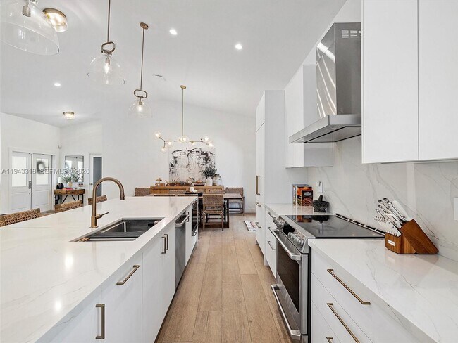 Building Photo - 3776 SW 107th Ct