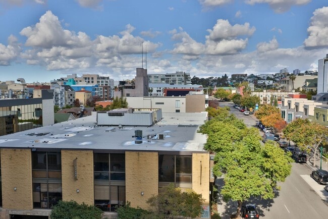 Building Photo - Condo - Heart of Downtown San Diego