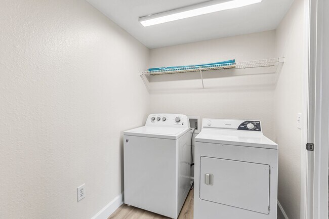 Building Photo - ** FAIRWAY PRESERVE ** 1 BED / 1 BATH CONDO - PET OK! - LAKE VIEW - NORTH NAPLES - ANNUAL RENTAL