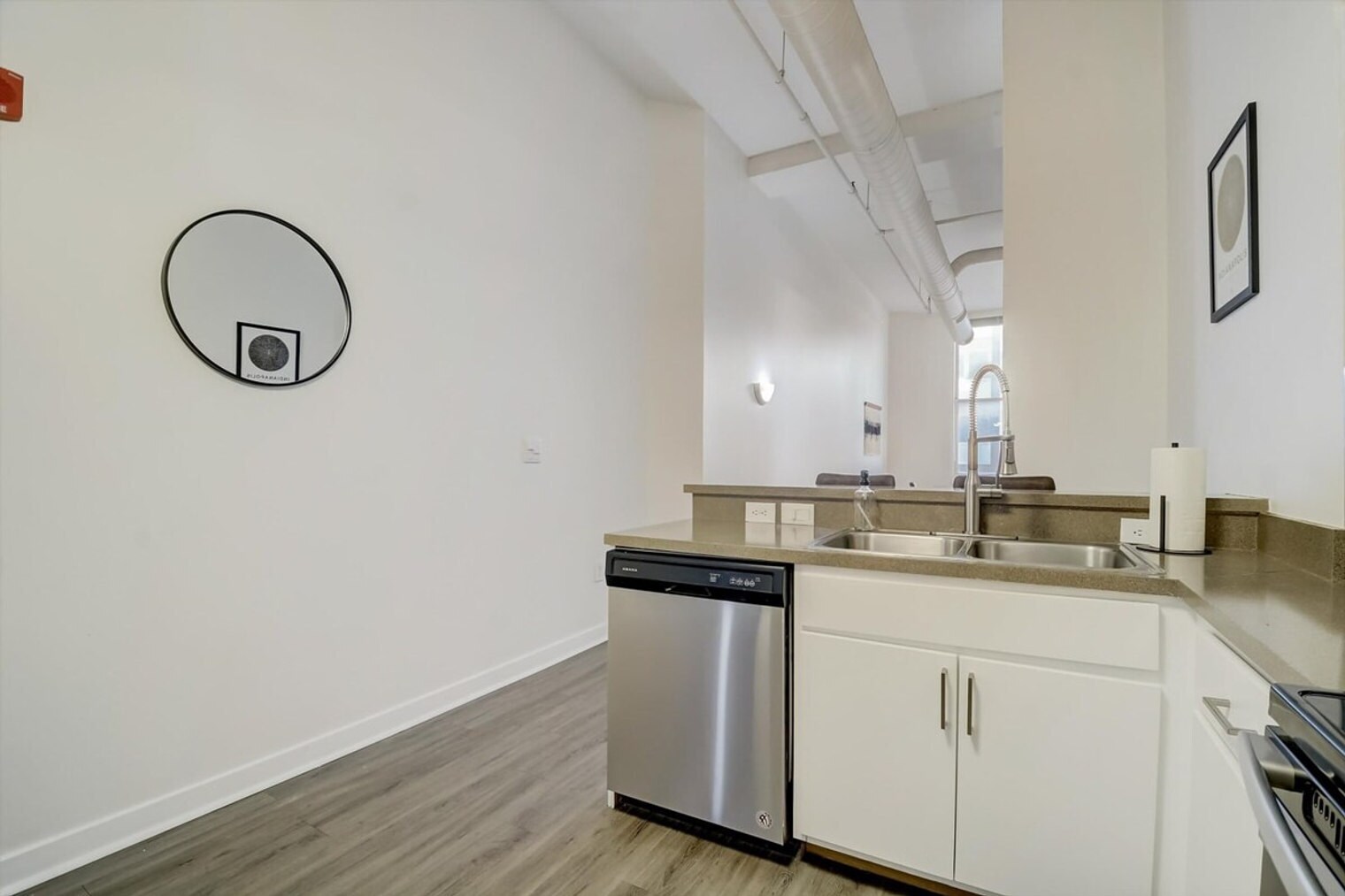 Building Photo - 50 N Illinois St