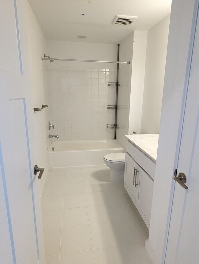 Building Photo - 1207 Marsalis Pl