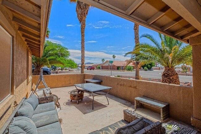 Building Photo - 12408 E Calle Maria