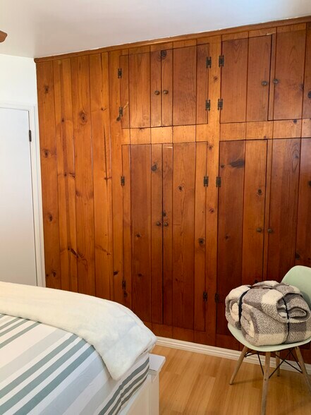 Building Photo - 1430 Manhattan Beach Blvd