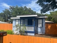 Building Photo - 1483 Hamlet Ave