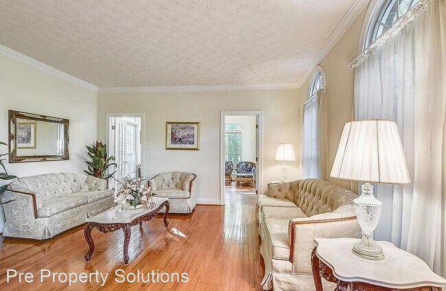 Building Photo - 5 br, 4 bath House - 3416 Burgh Lane