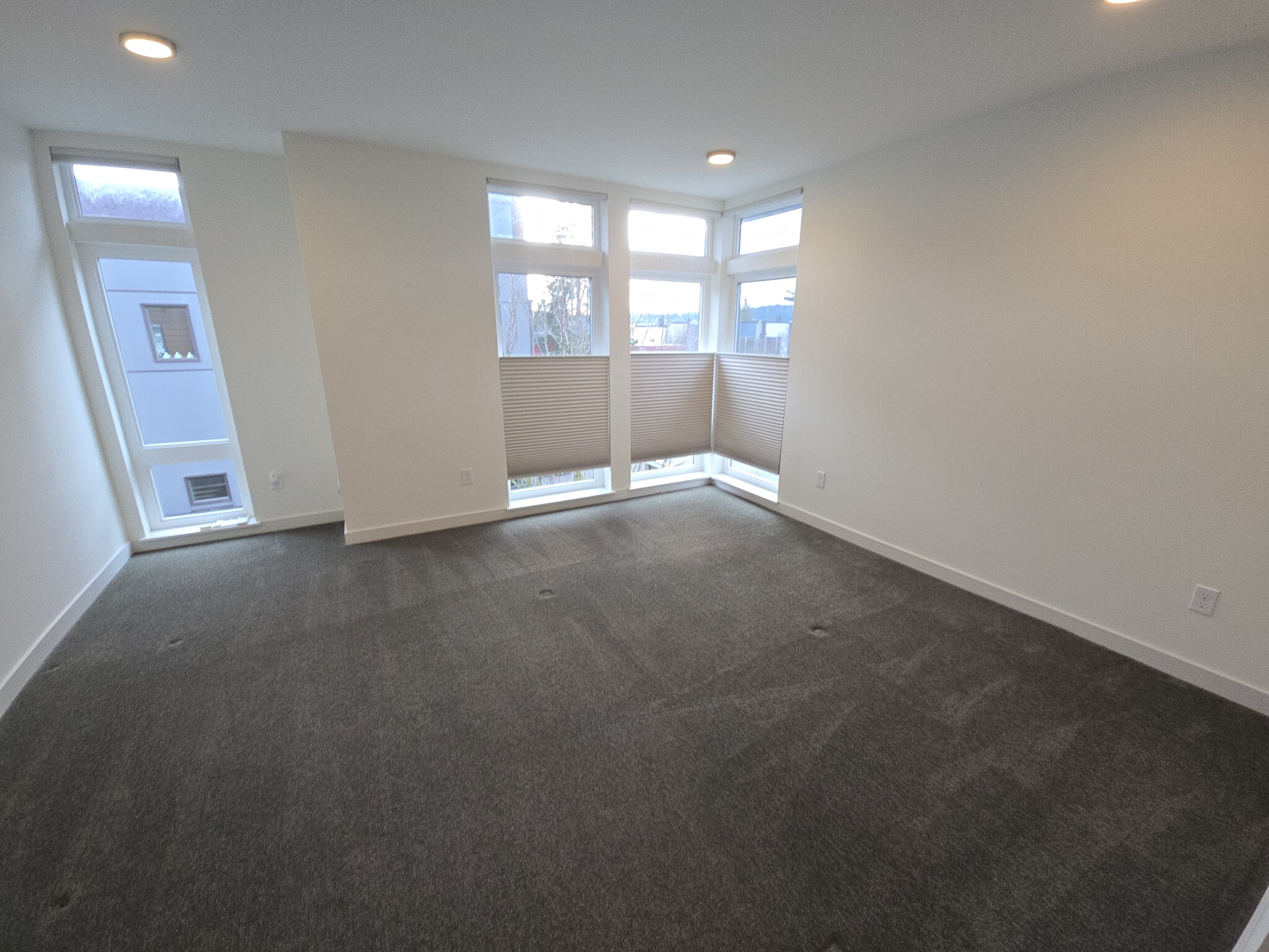 Building Photo - 2420B NW 61st St