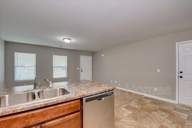 Building Photo - 3549 Pebble Creek Dr