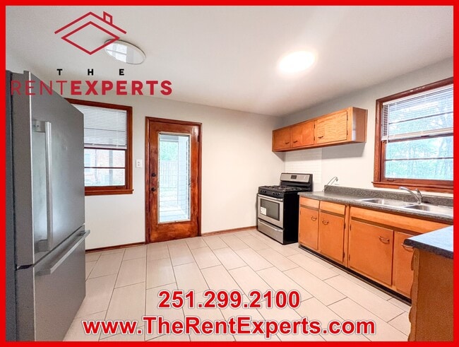 Building Photo - 5301 S David Langan Dr