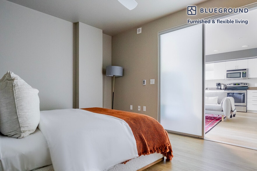 Building Photo - 2690 152nd Ave NE