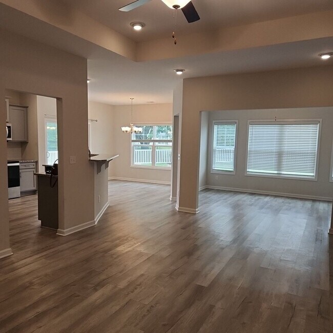 Building Photo - Four Bedroom Home, Long Term Rental - Conway, SC