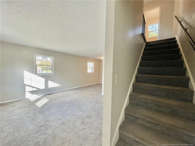 Building Photo - 830 Pilot Ave