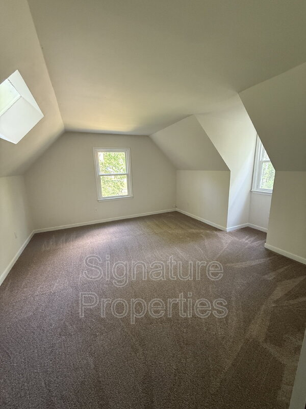 Building Photo - 12424 Sandbag Rd