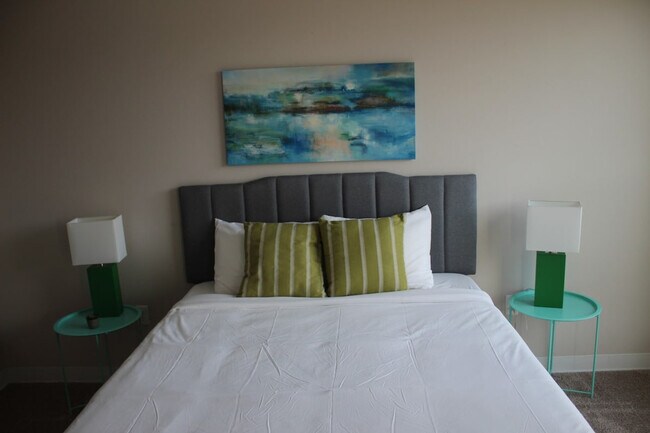 Building Photo - 4415 Lincoln Way