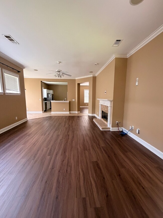 Building Photo - 9342 Wrens Way