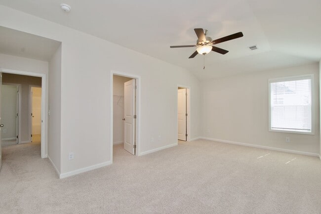 Building Photo - Brand New Hugston Home Near Lee Scott Acad...