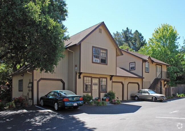 Primary Photo - 253 Pleasant Hill Ave