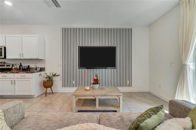 Building Photo - 2916 Peony Pr Ln