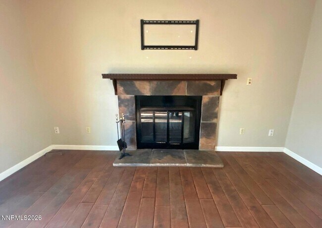 Building Photo - 415 Sycamore St