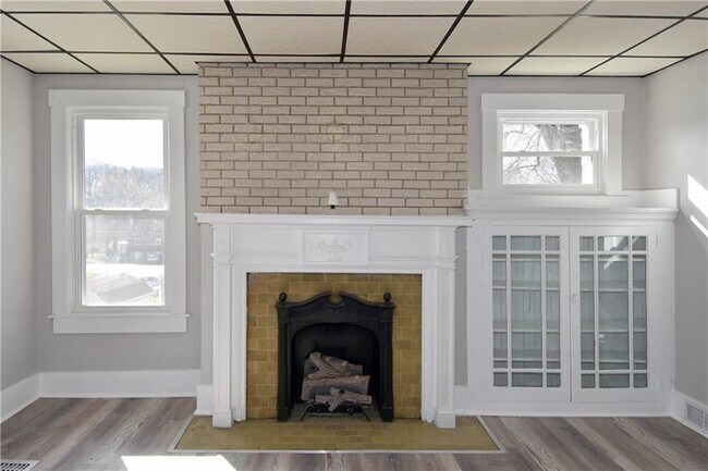 Building Photo - 9691 Bellcrest Rd