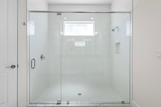 Building Photo - 14184 Lacebark Ln