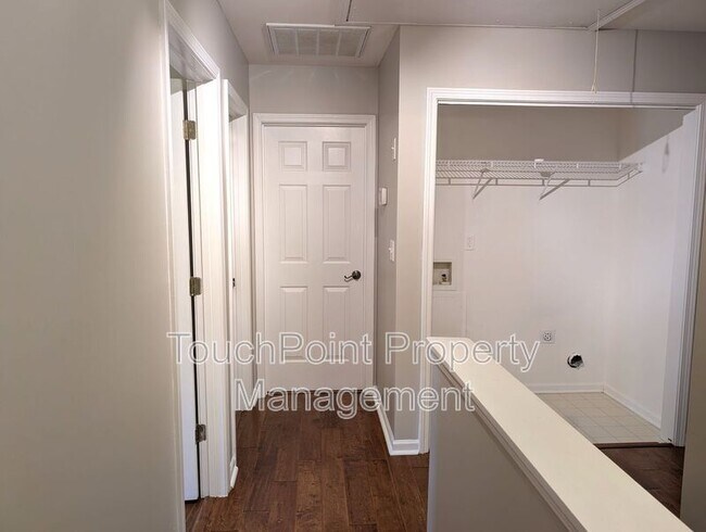 Building Photo - 9935 Redbud Tree Ct