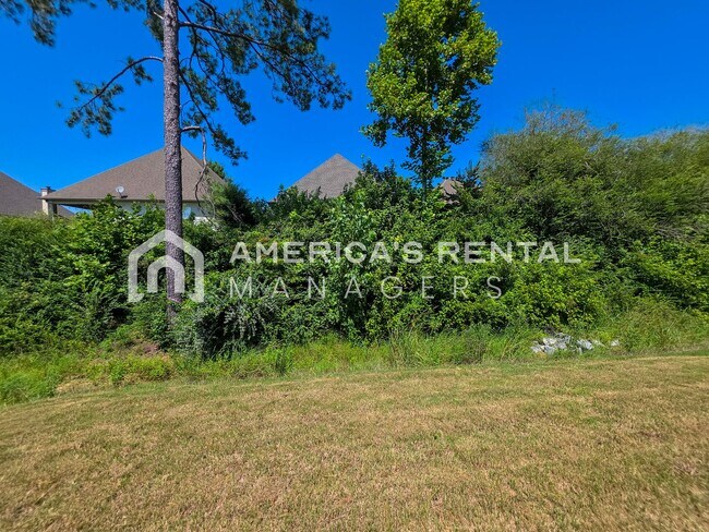 Building Photo - 309 Oakmont Cir