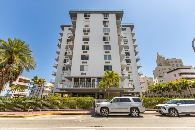 Building Photo - 1255 Collins Ave