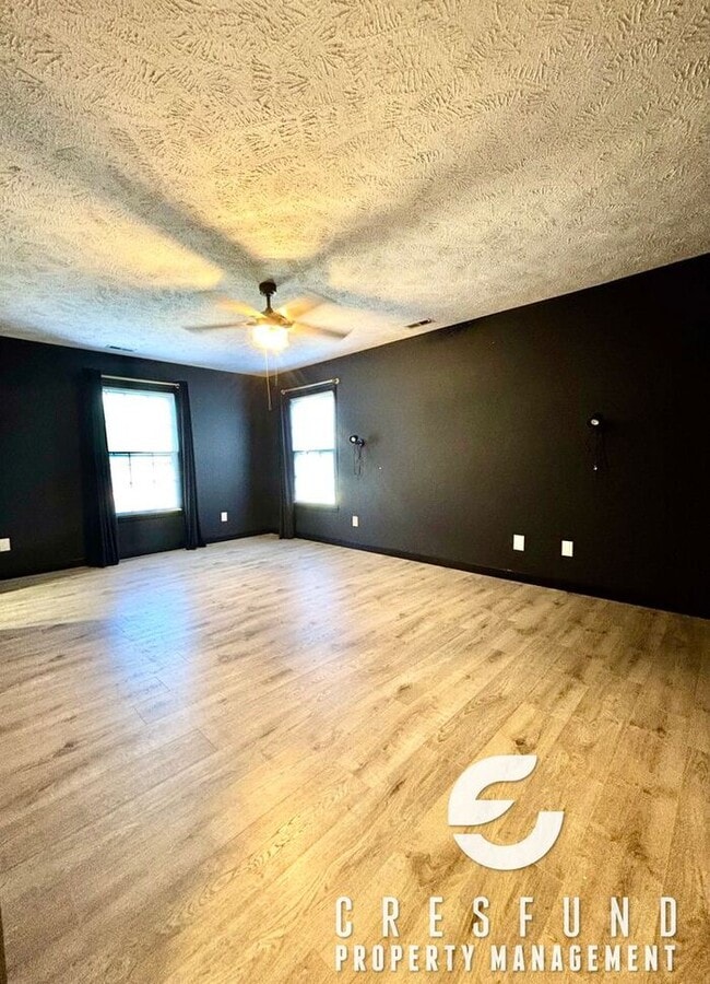 Building Photo - 4 Bed, 2.5 Bath - MINUTES FROM FORT LIBERT...