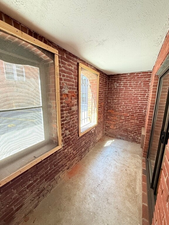 Building Photo - 78 Westland Ave
