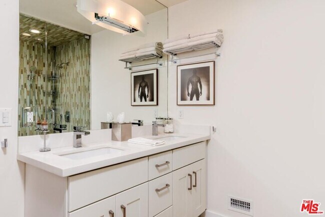 Building Photo - 6335 Warner Dr